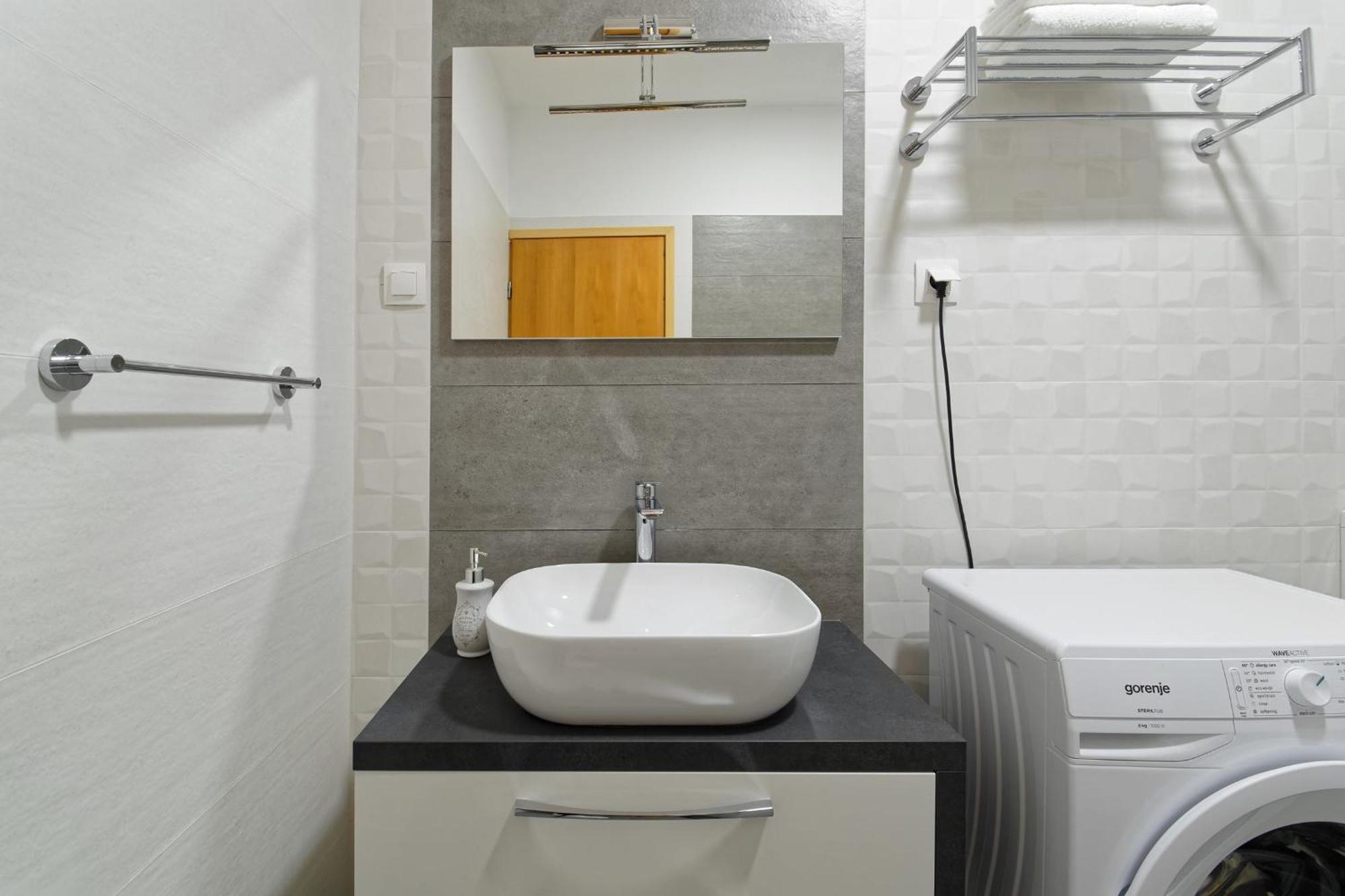 Apartment Larissa By Rent Istria Visnjan Bagian luar foto